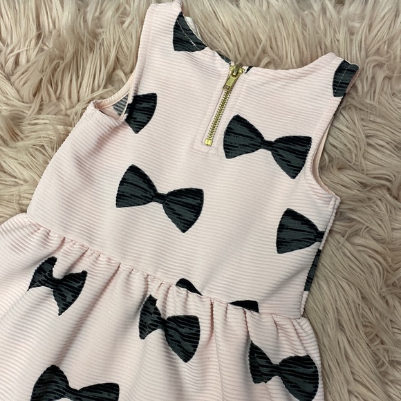 Beautiful Fancy Bow Dress - Picture 4 of 4